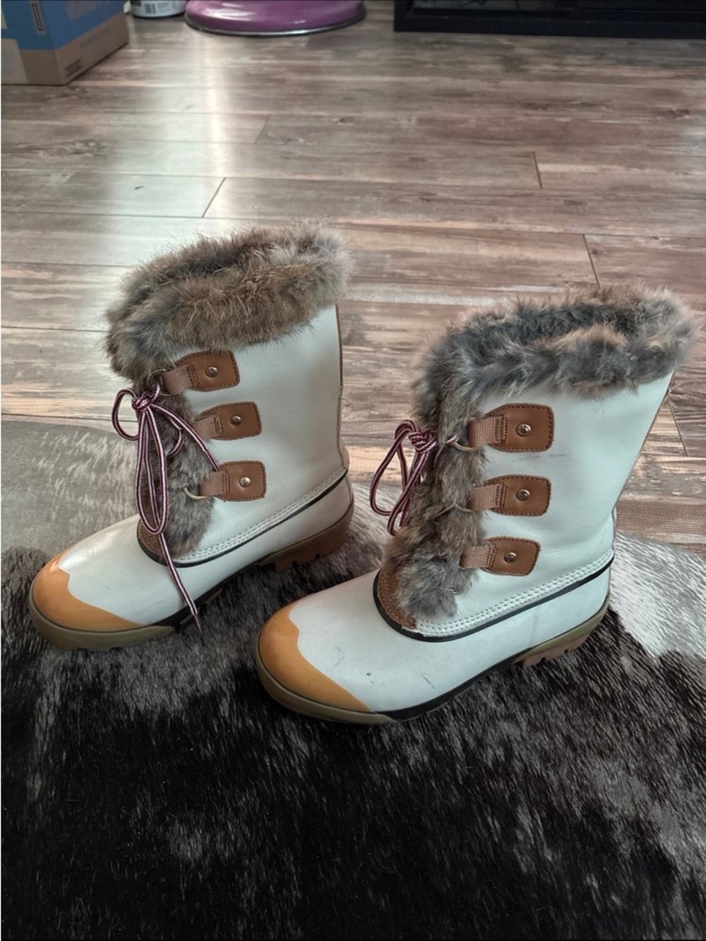 Hunter womens boots
Pre owned size 9
